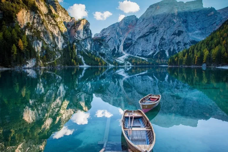 Lac au coeur de la montagne